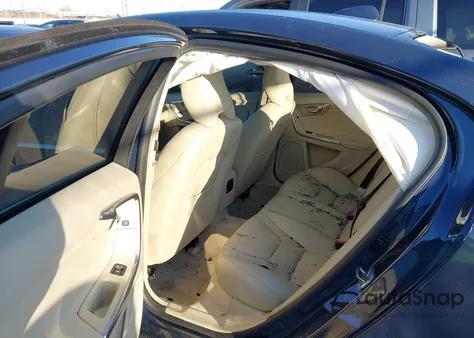 2015 Volvo S60 T5 Premier z USA, uszkodzony, nr VIN YV1612TKXF1353553